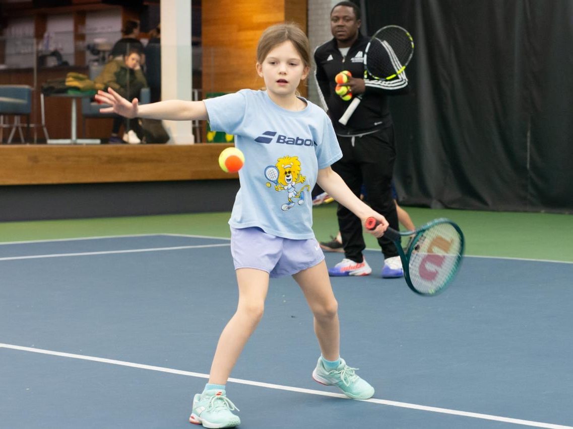 https://www.academiedetennis.com/wp-content/uploads/2024/12/43b66651-e3e5-43ce-8164-1dae35eb176f-e1734209640840.jpeg