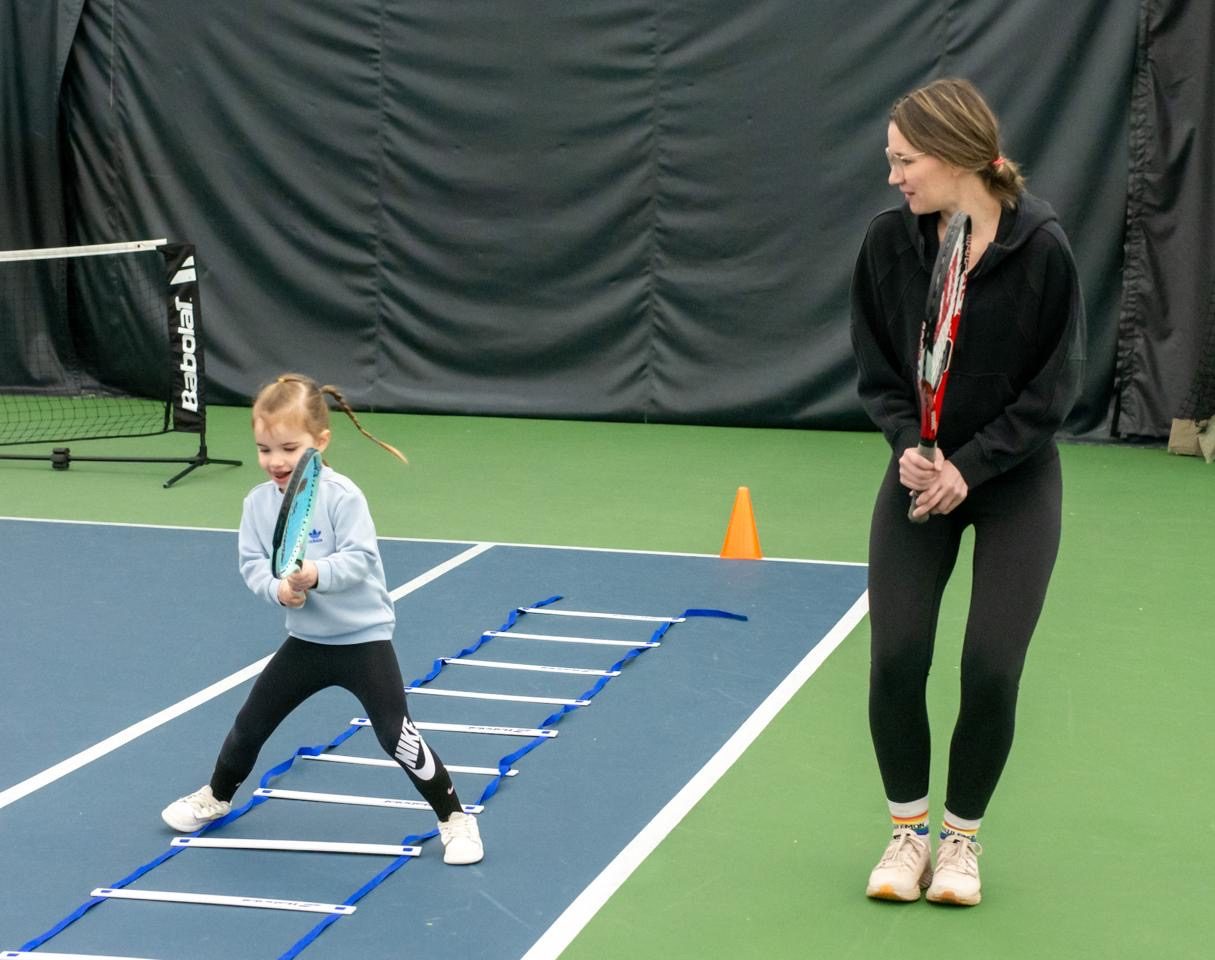 https://www.academiedetennis.com/wp-content/uploads/2024/12/44341275-3fb8-4247-934d-e436e71797a4-e1734210549728.jpeg